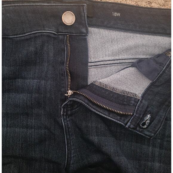 Liverpool Los Angeles Distressed Dark Wash High Waist Stretch Cuffed Shorts 18W - Picture 7 of 10